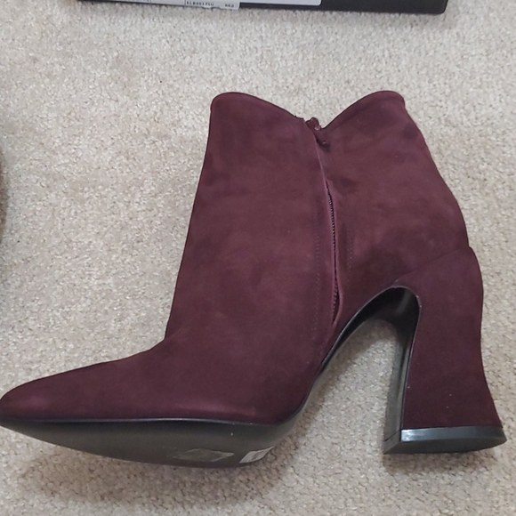 Kenneth Cole NY Suede Burgundy Ankle Boots - Picture 5 of 8